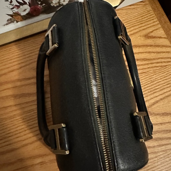 {VGUC} MCM cute leather hand bag - Picture 6 of 15